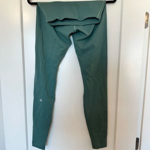 Lululemon Wunder Train Contour Fit High-Rise Tight 28”